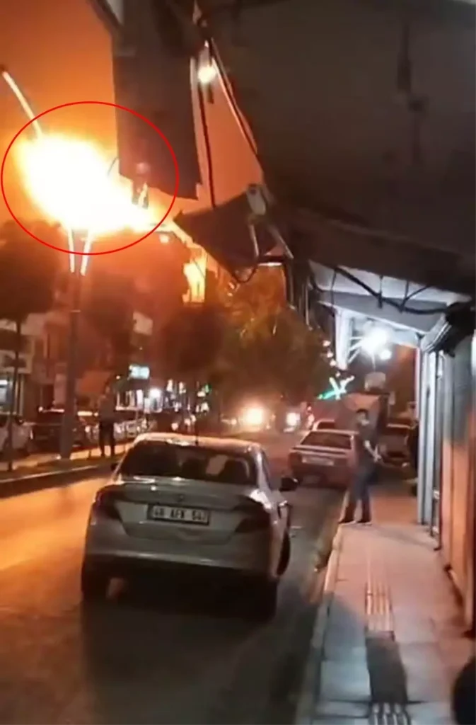 Batman’da Çatı Katında Yangın ve Patlama
