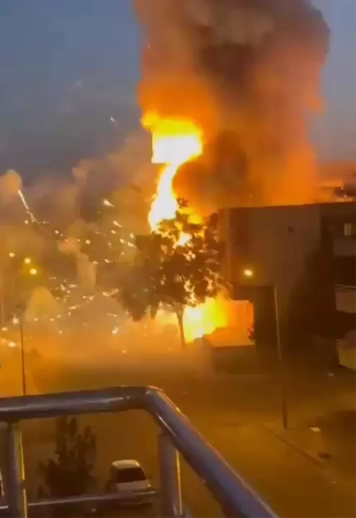 Batman’da Düğün Malzemeleri Satan İş Yerinde Yangın Çıktı