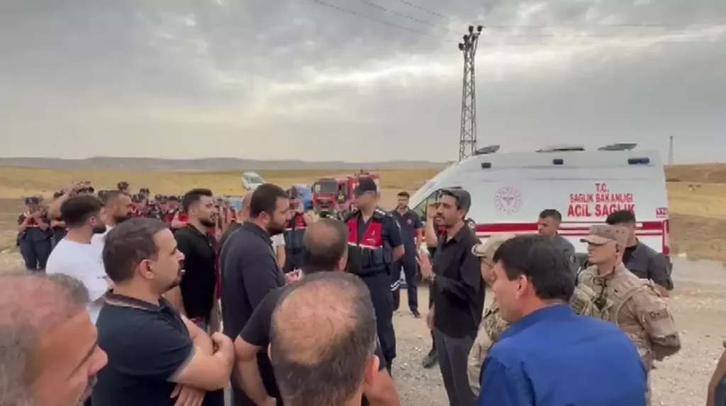 Batman’da Kaçak Bungalov ve Hobi Evleri Yıkıldı