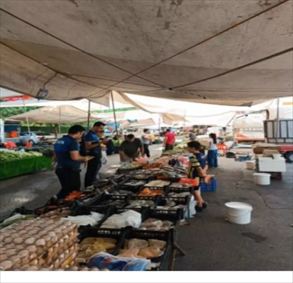 Batman’da Semt Pazarlarında Gıda Denetimi Yapıldı