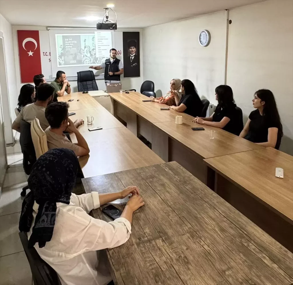 Batman’da Uyuşturucudan Korunma Eğitimi Düzenlendi
