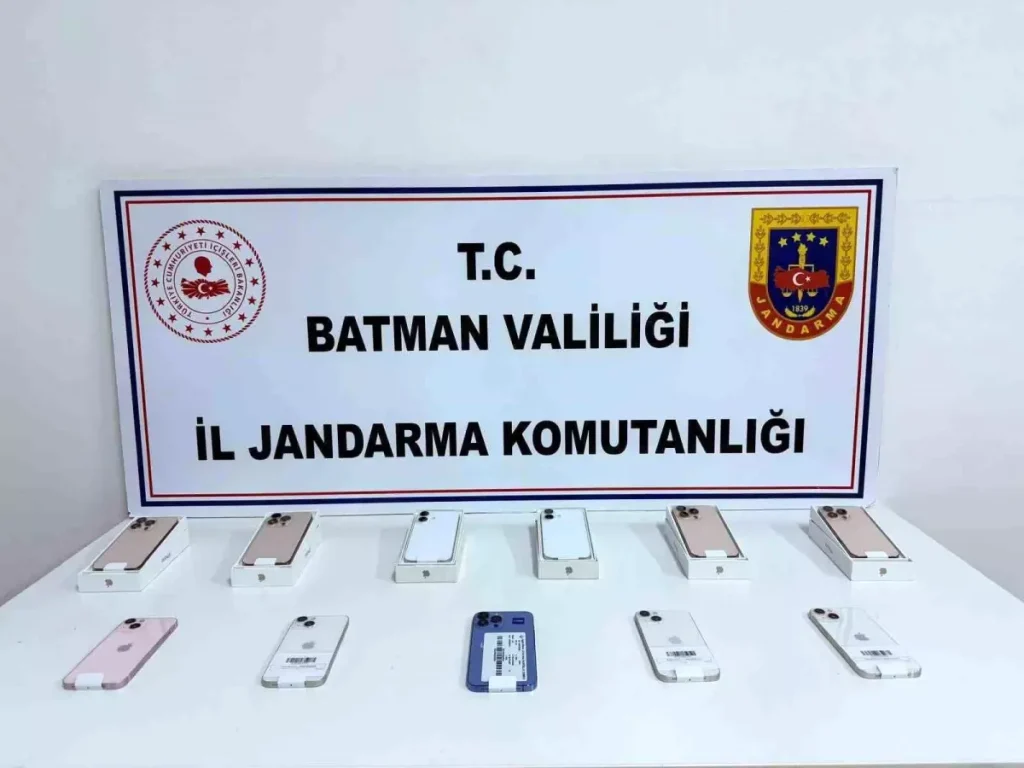 Batman’da 1 Milyon Lira Değerinde Kaçak Cep Telefonu Ele Geçirildi