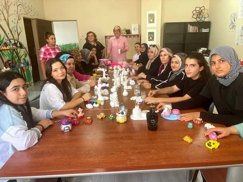 Batman’da Kadınlara Yönelik El Sanatları Kursu Açıldı
