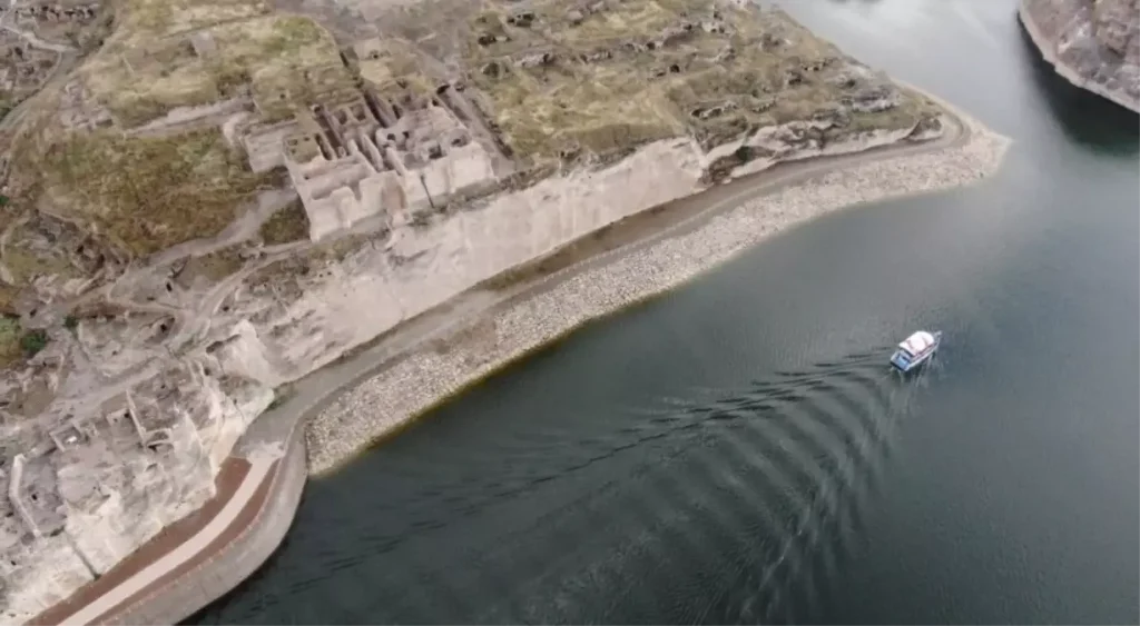 Hasankeyf’te Tekne Turları, Turistlerin Yeni Gözdesi