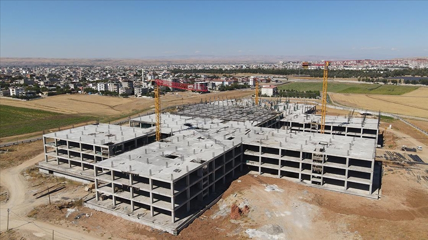 Doğu’da daha kaliteli ve konforlu hizmet için hastaneler yükseliyor