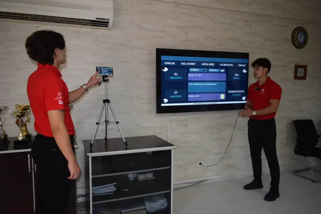 Batman’dan Lise Öğrencileri, ALS Hastalarına Destek İçin Yapay Zeka Uygulaması Geliştirdi