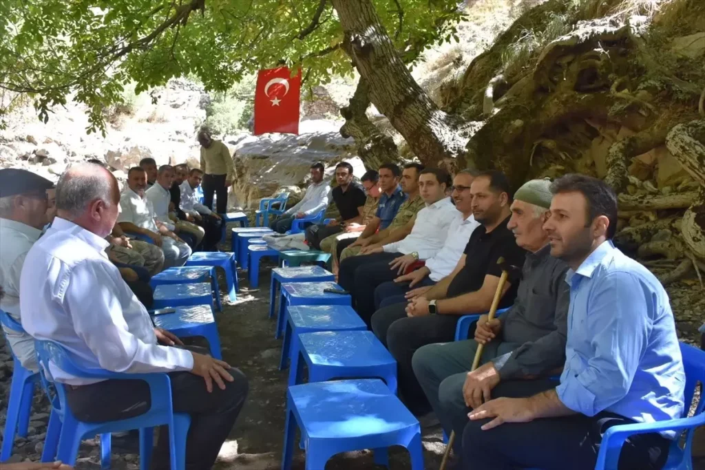 Kaymakam Başar, Şehit Ailesini Ziyaret Etti