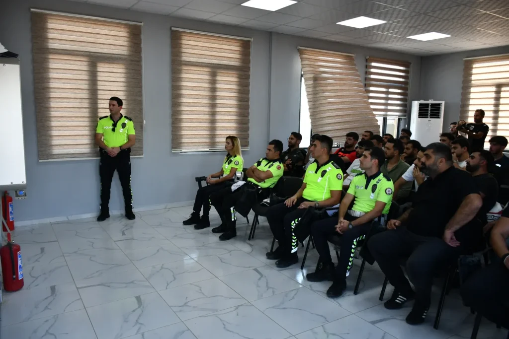 Batman’da Motosiklet Kazalarını Önlemek İçin Eğitim Semineri Düzenlendi