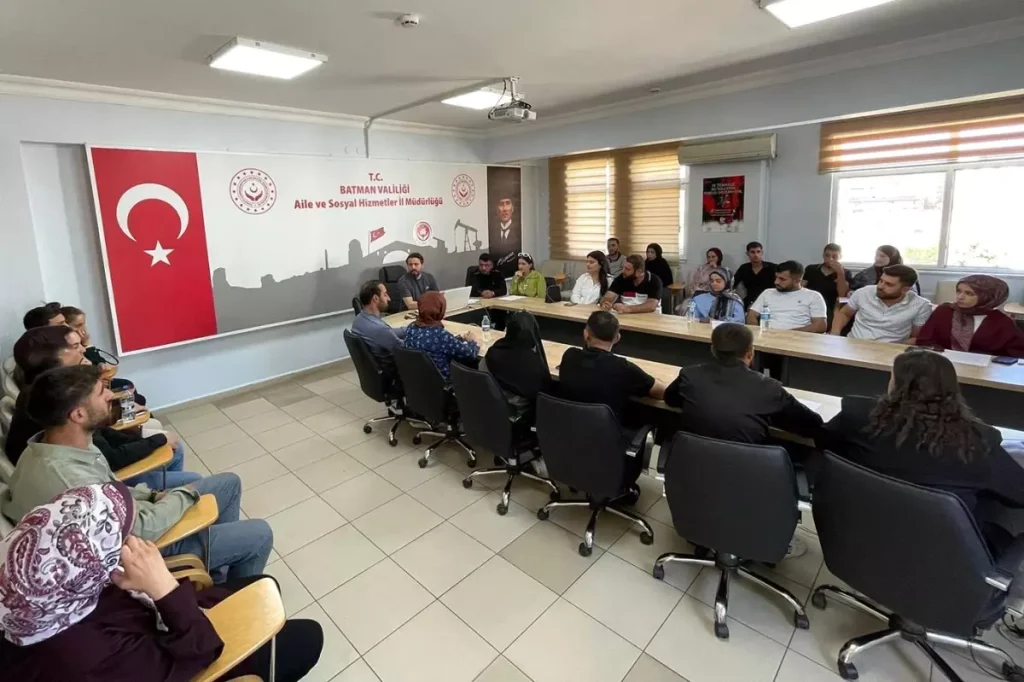 Batman’da Evlenecek Gençler İçin Eğitim Programı Düzenlendi