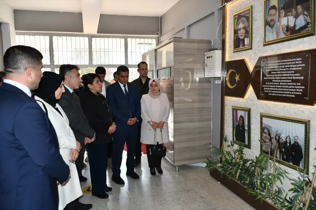 Şehit öğretmen Şenay Aybüke Yalçın görev yaptığı okulda anıldı