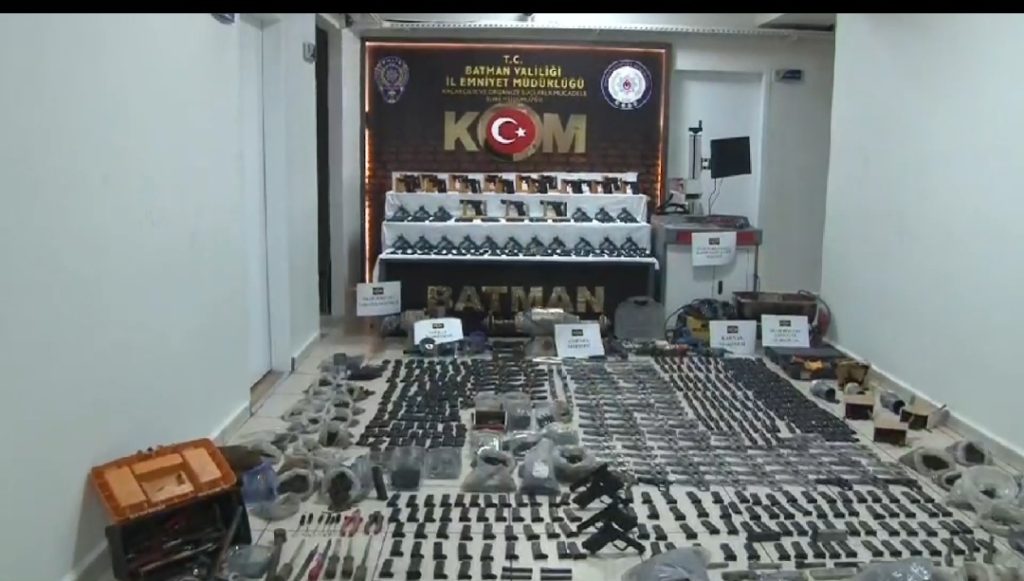Batman’da Son 3 Yılda 2 Bin 312 Silah Ele Geçirildi