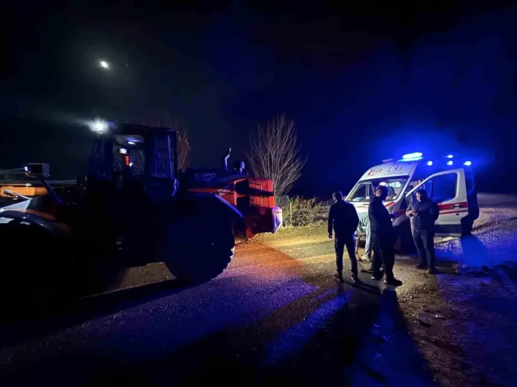 Batman’da hasta almaya giderken yolda kalan ambulansı özel idare ekipleri kurtardı