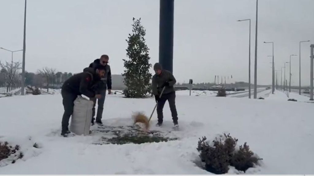 Batman’da yaban hayvanları için doğaya yiyecek bırakıldı