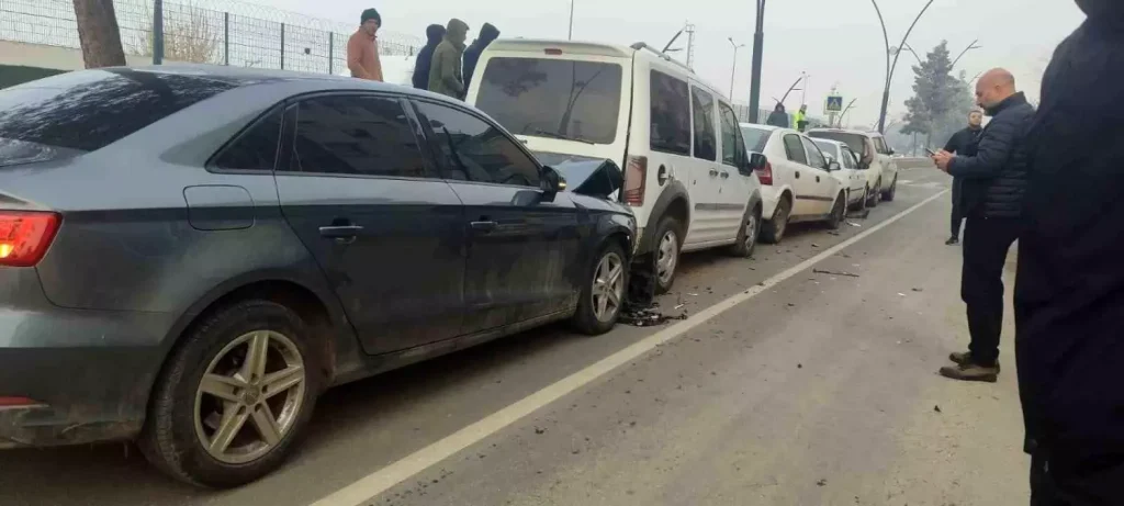 Batman’da 5 araçlı zincirleme kaza