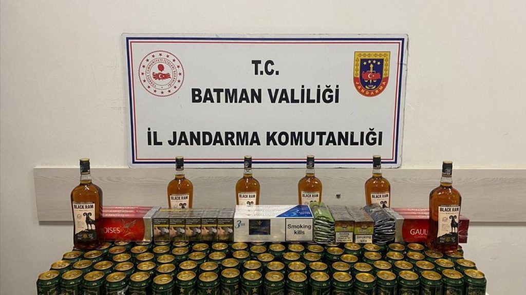 Hasankeyf’te kaçakçılık operasyonunda 49 kişi hakkında adli işlem yapıldı