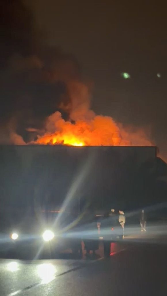 ABD, 3 bin 500 askerin bulunduğu hücum gemisinin Orta Doğu'ya ulaştığını açıkladı