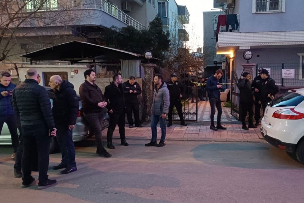 Batman'da aile katliamı! 17 yaşındaki çocuk, anne ve ağabeyini öldürdü