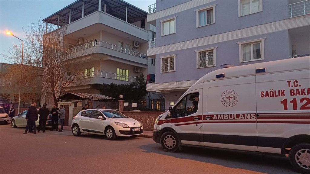 Batman'da market aracında kaçak sigara ele geçirildi