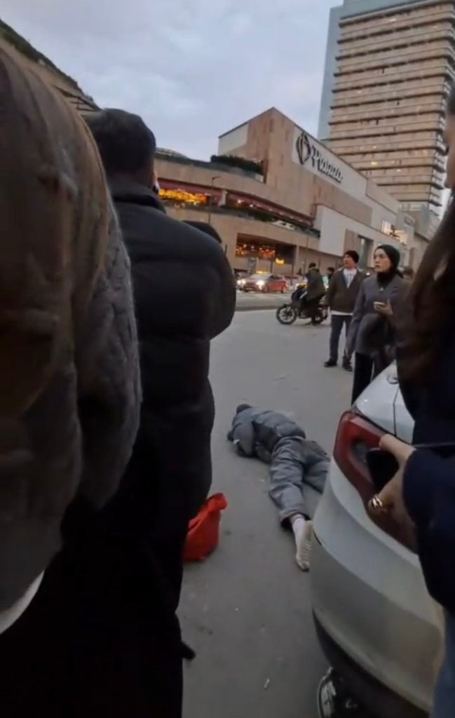 Maltepe'de motosikletin çarptığı bebek arabasındaki Arya hayatını kaybetti