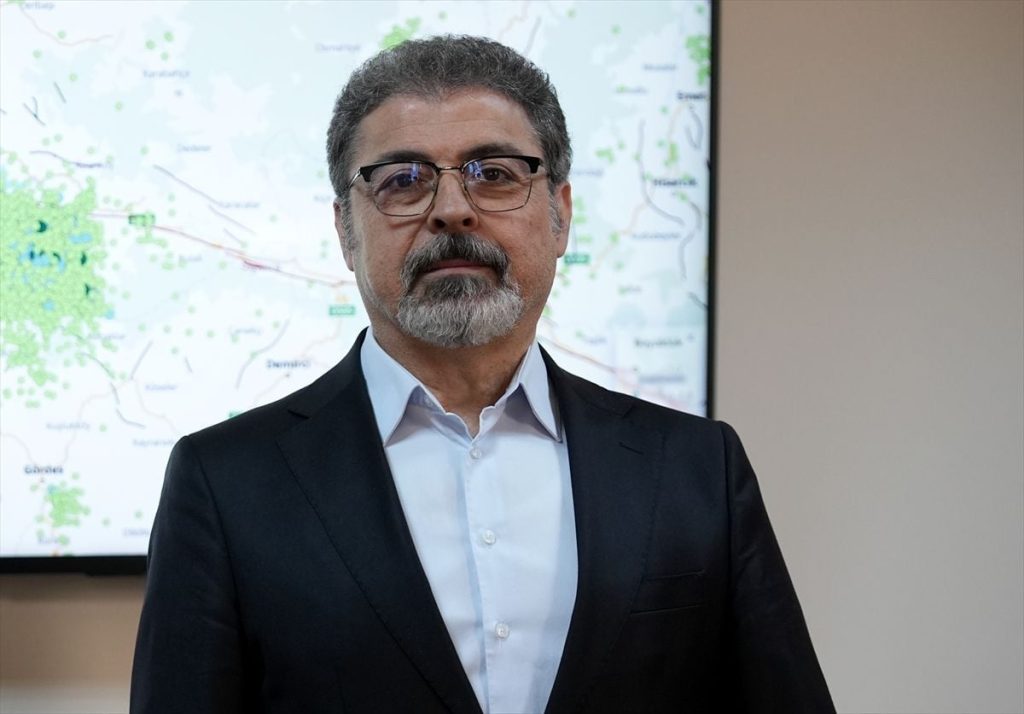 Prof. Dr. Sözbilir'den deprem fırtınası yaşayan Sındırgı için iyi haber