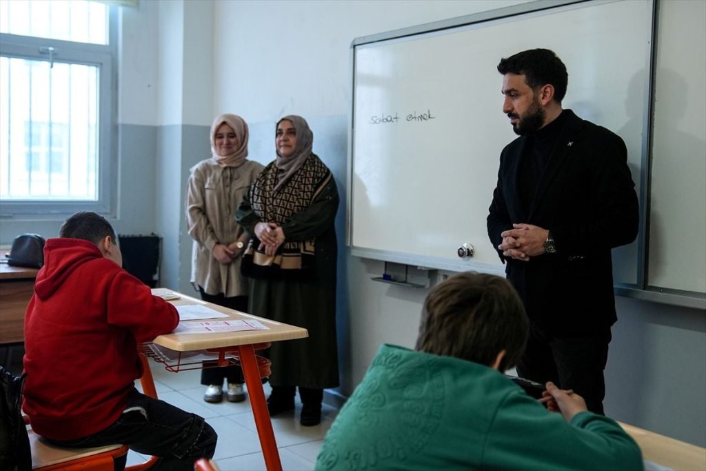 Yozgat'ta izinsiz kazı yapan 2 zanlı suçüstü yakalandı