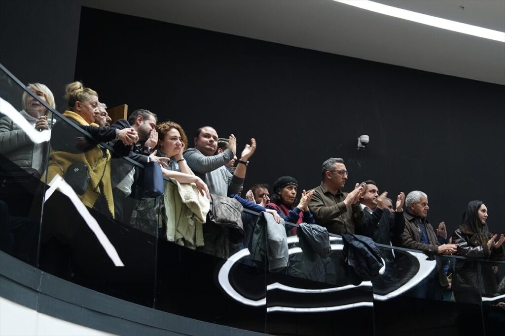 Erzurumspor FK şampiyonluğa koşuyor