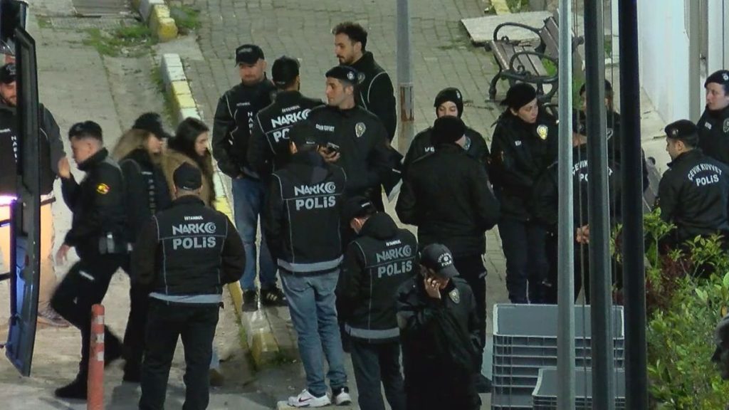İstanbul'da 'uyuşturucu' soruşturması; eğlence mekanında arama yapıldı