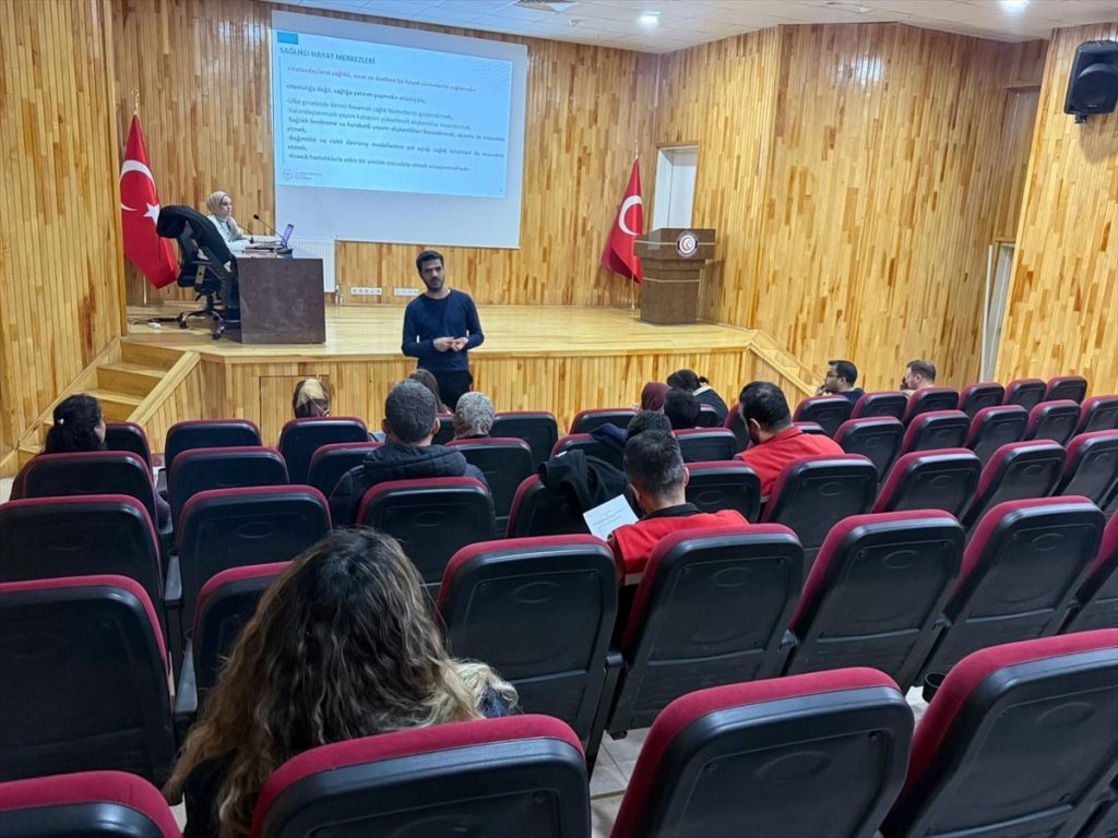 Kozluk'ta sağlıklı yaşam eğitimi verildi