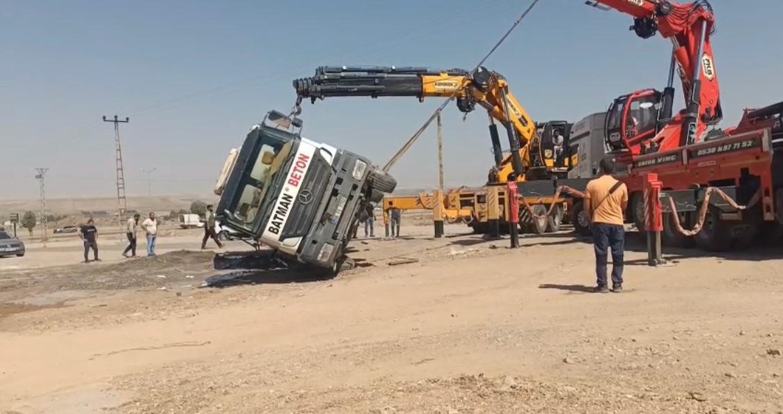Batman’da beton mikseri devrildi: 1 yaralı