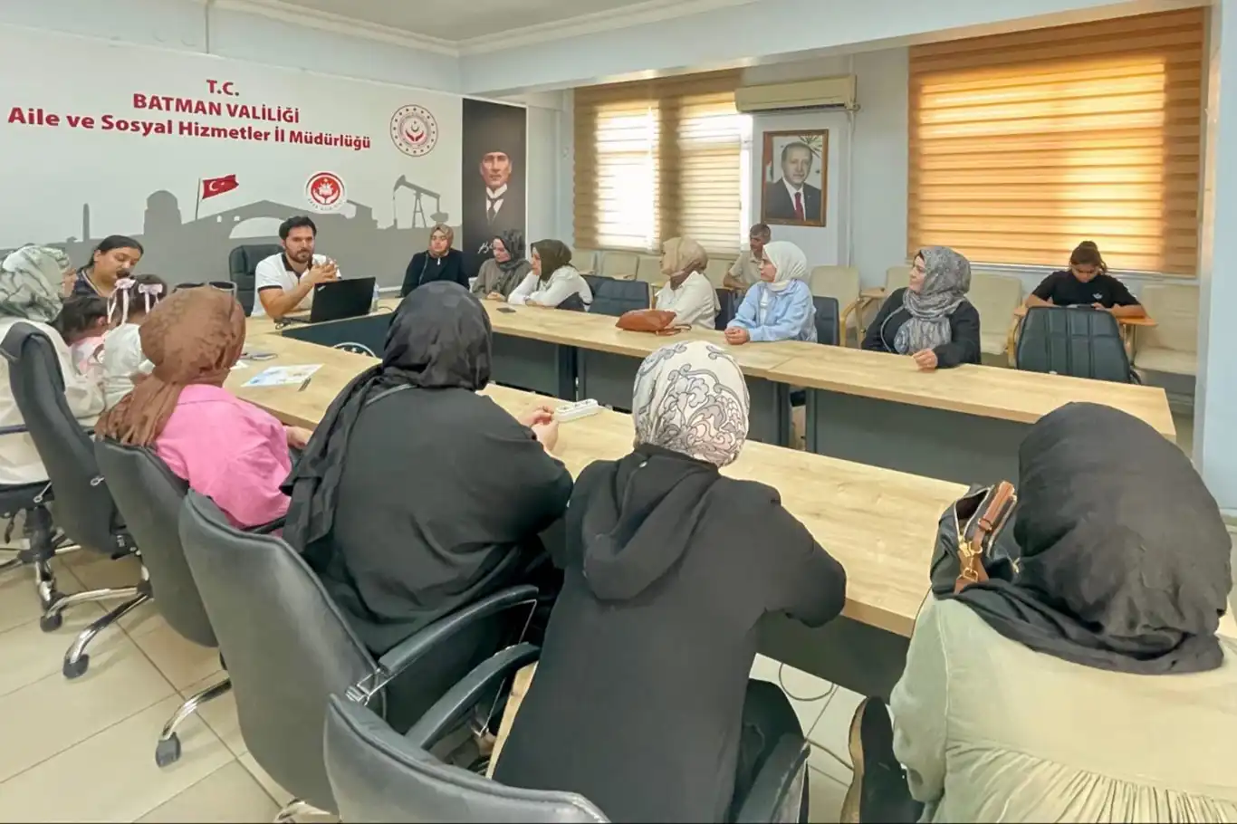 Batman’da ailelere teknoloji bağımlılığı eğitimi verildi
