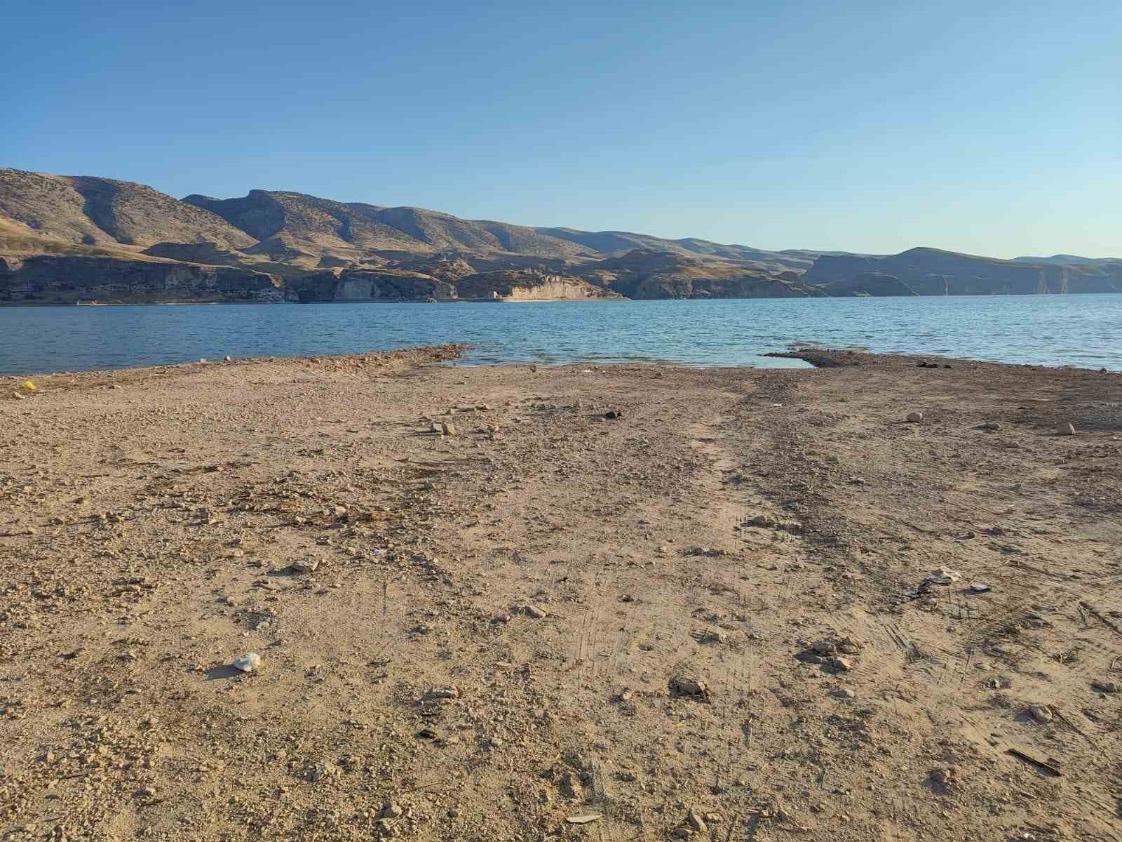 Hasankeyf’te baraj gölünde kadın cesedi bulundu